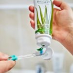 خمیردندان فوراور + آلوئه ورا، عسل و بدون فلوراید | Forever Bright Toothgel - Image 6